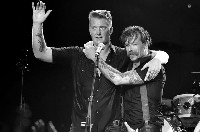 Eagles Of Death Metal: отново в Париж... Eagles Of Death Metal: отново в Париж...
